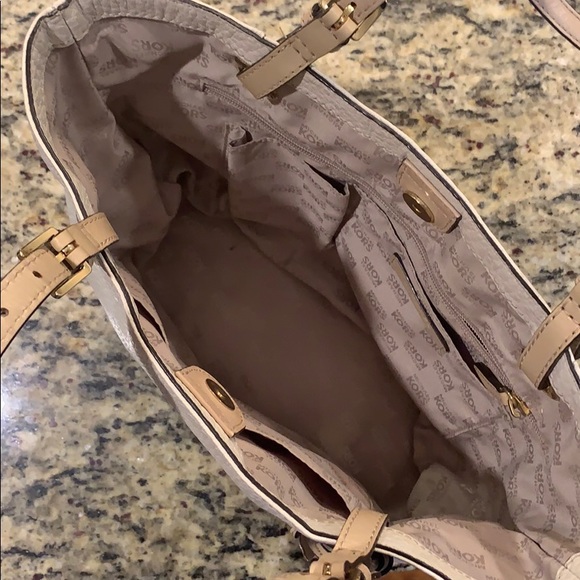 Michael Kors White Tote - Picture 3 of 4